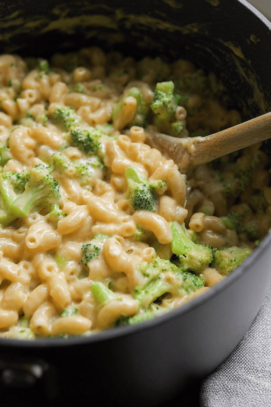 Broccoli Mac And Cheese Recipe With Creamy Cheese Sauce And Tender Veggies 7 Broccoli Mac And Cheese