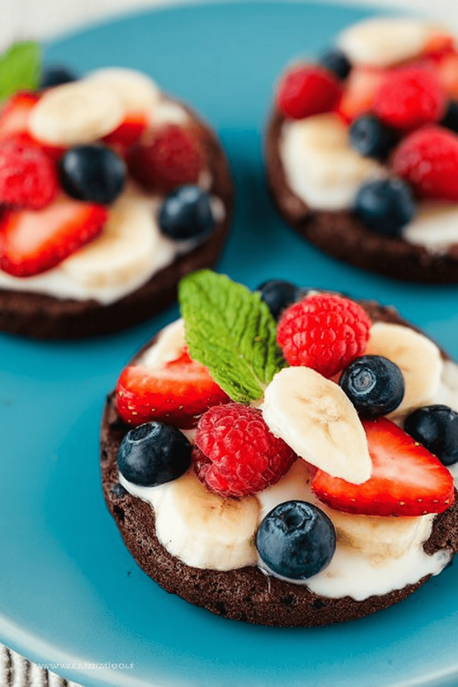 Mini Brownie Fruit Pizzas With Cream Cheese Frosting Recipes 6 Mini Brownie Fruit Pizzas