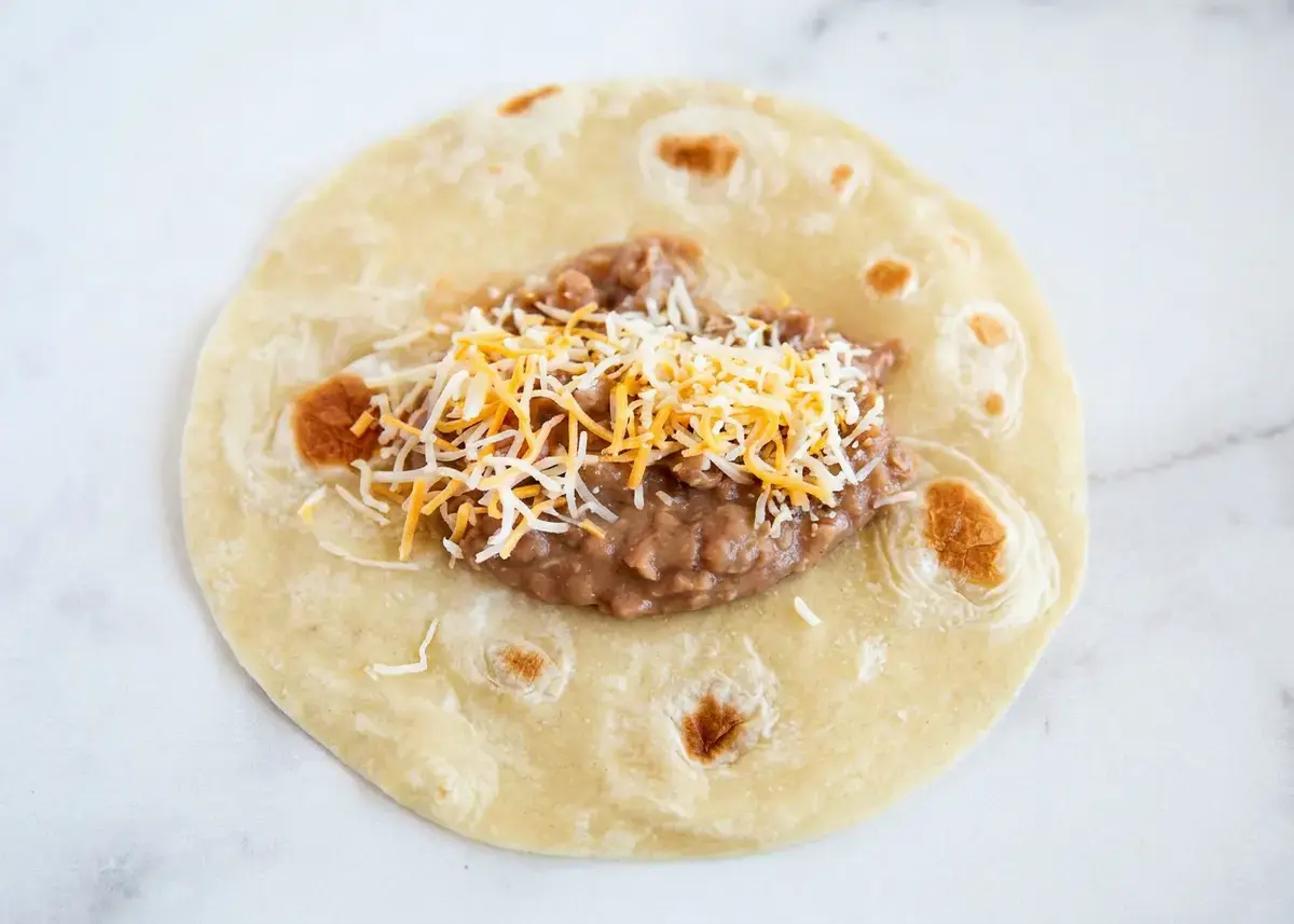 Easy Bean And Cheese Burritos, How To Make Bean And Cheese Burritos