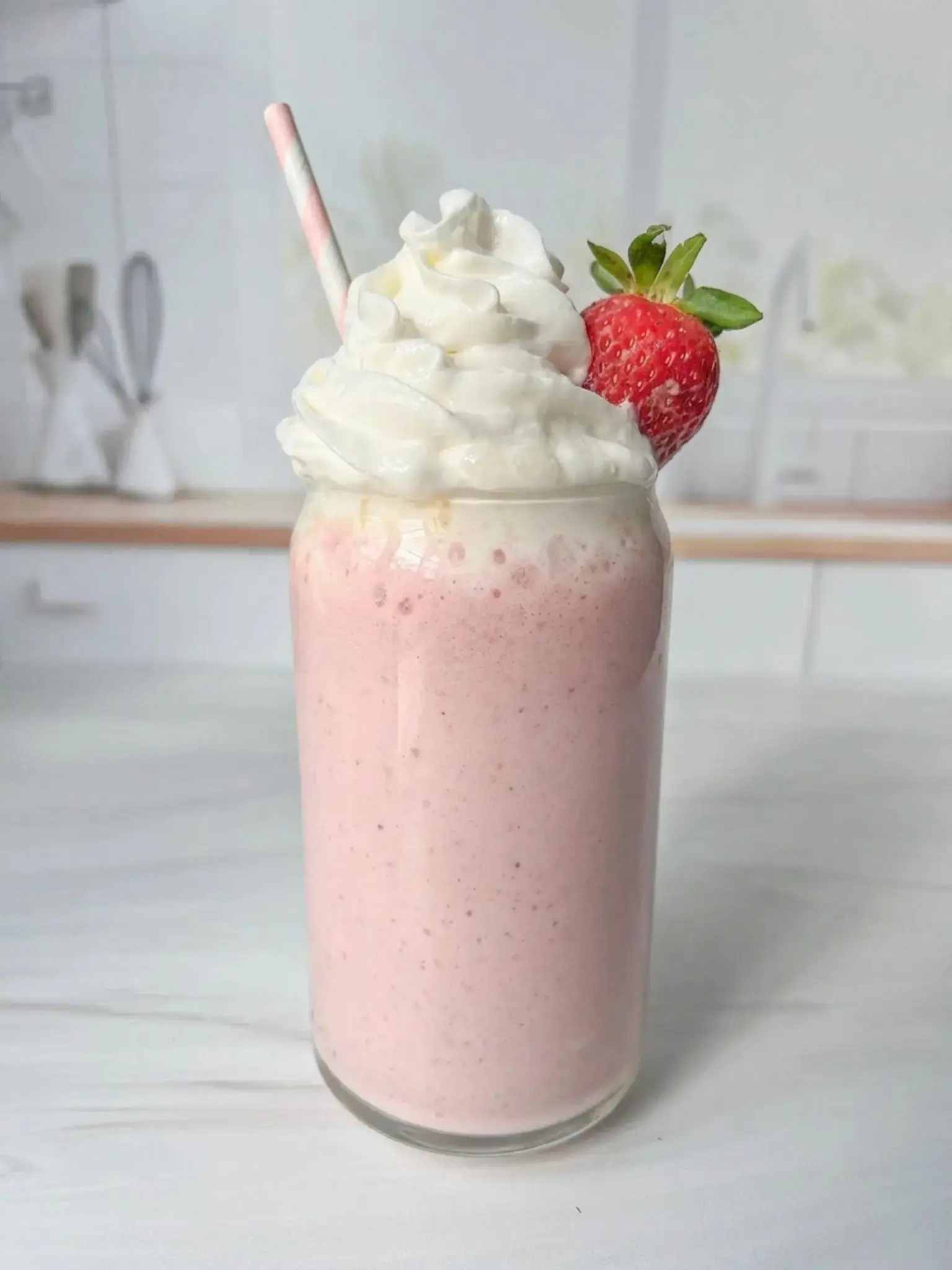 Strawberry Protein Shake Recipe For Post-Workout Recovery 16 Strawberry Protein Shake